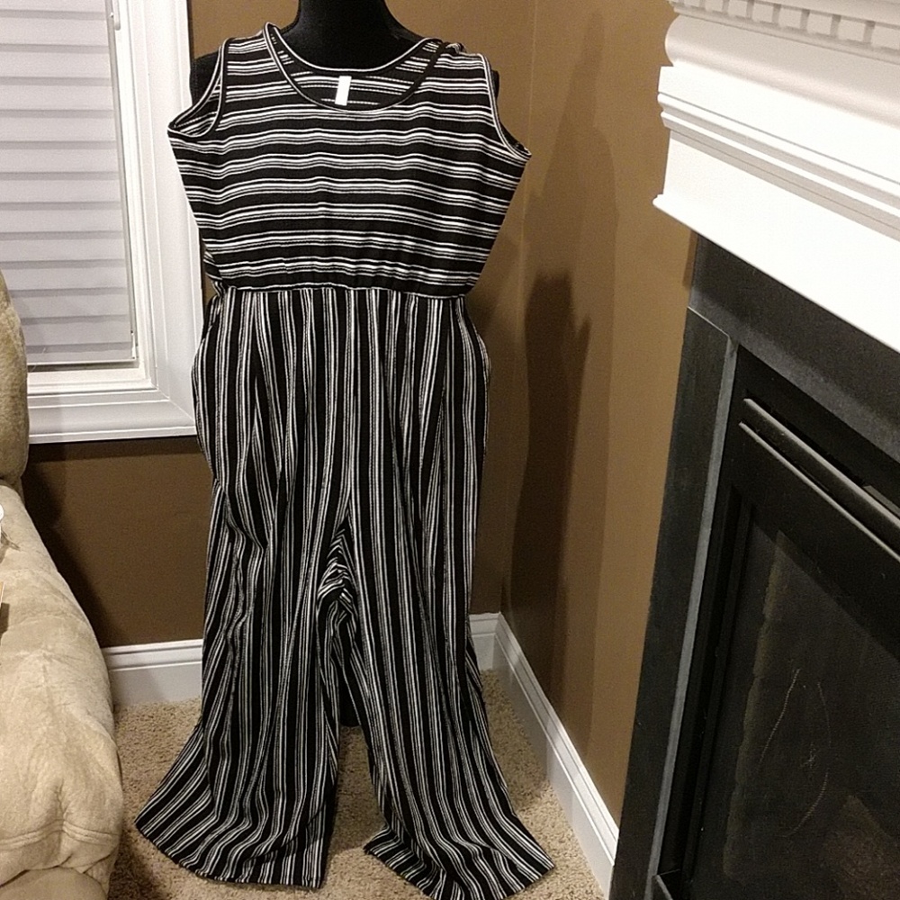 Xhilaration Ladies jumpsuit